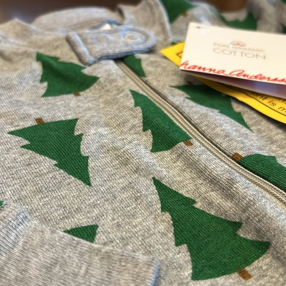 Hanna Andersson Christmas Tree Holiday Sleeper Infant - Picture 2 of 10